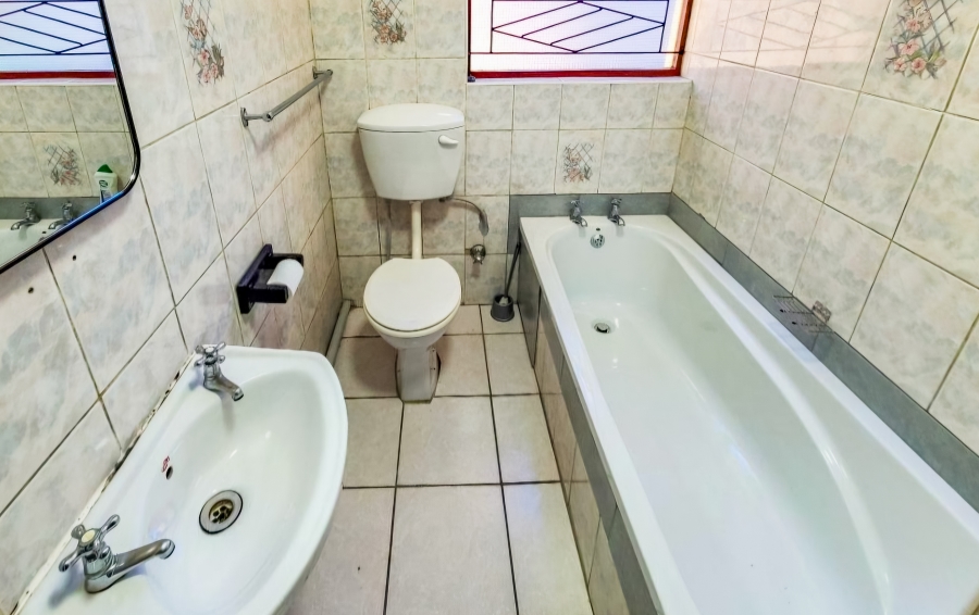 3 Bedroom Property for Sale in Belhar Western Cape